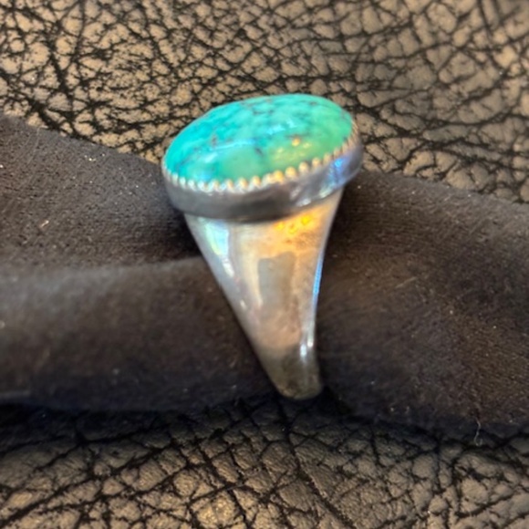 Navajo sterling silver/turquoise ring- Signed - Picture 2 of 4